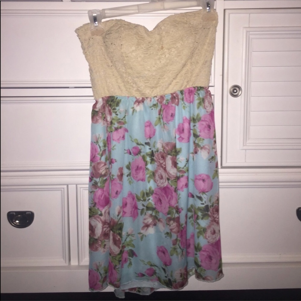 Dress Bundle - Picture 6 of 7